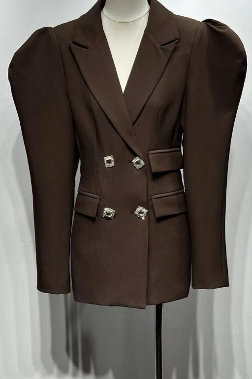 Blazer femme marron à épaules structurées